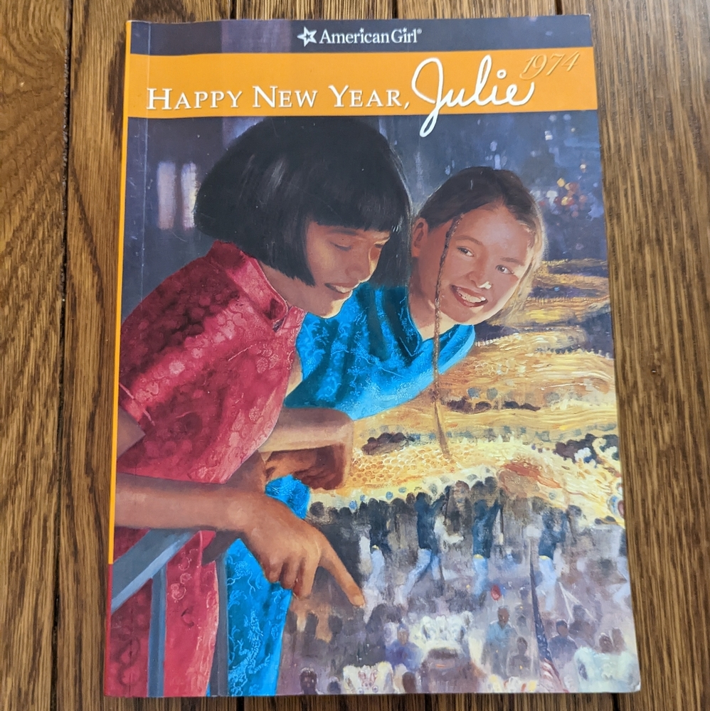 EUC set of 3 Julie (1974) American Girl books - Picture 11 of 14